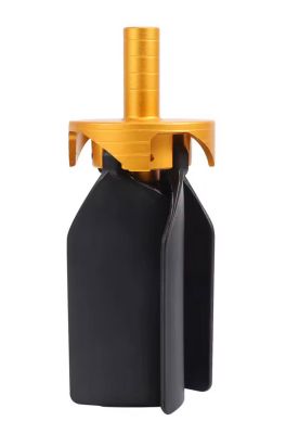 CNC Machine Cleaning Propeller